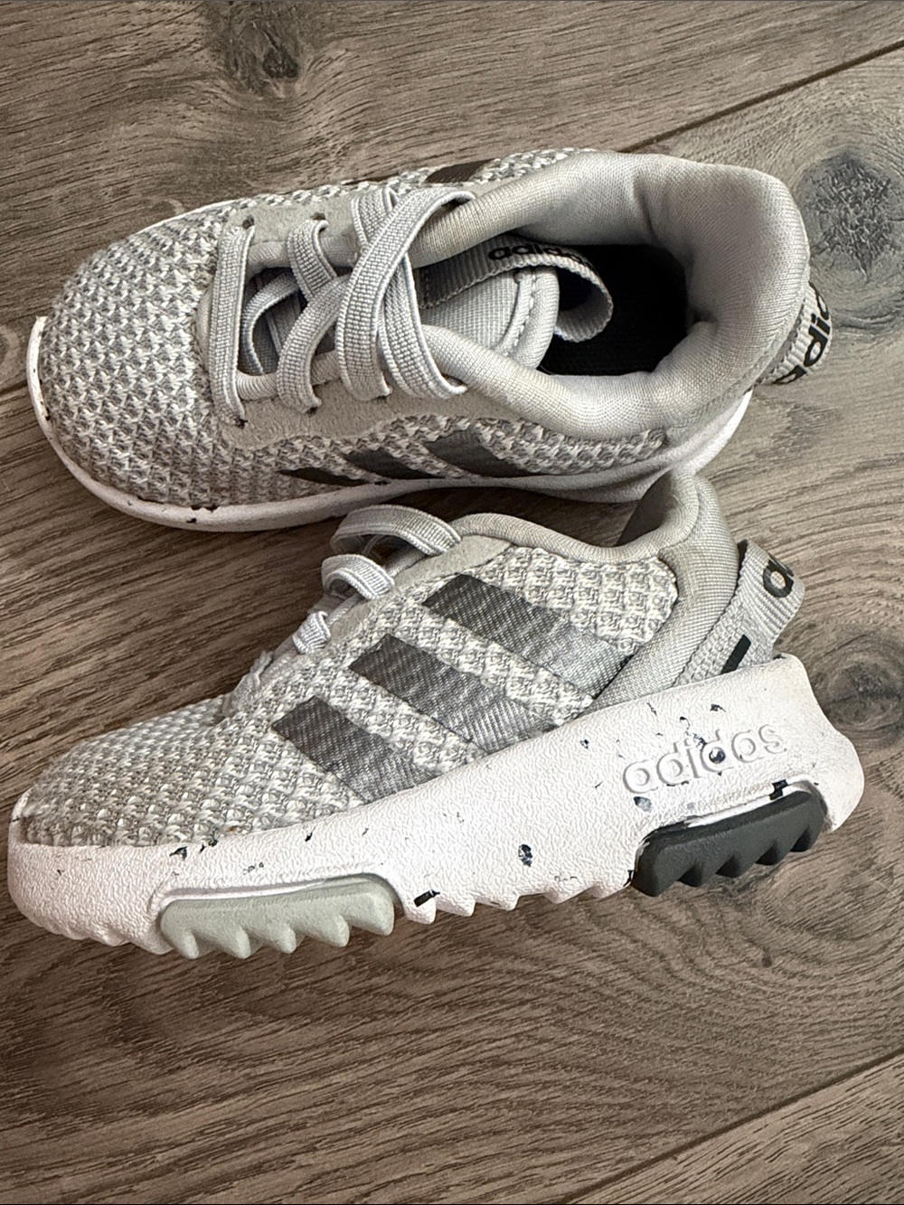 adidas Kids Light Grey Knit Sneakers with Dark Grey Stripes